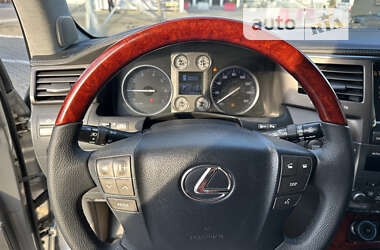 Внедорожник / Кроссовер Lexus LX 2008 в 