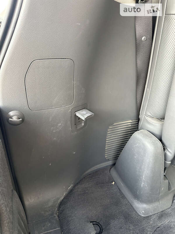 Позашляховик / Кросовер Lexus LX 2008 в Чернівцях