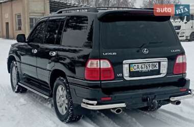 Внедорожник / Кроссовер Lexus LX 2003 в 