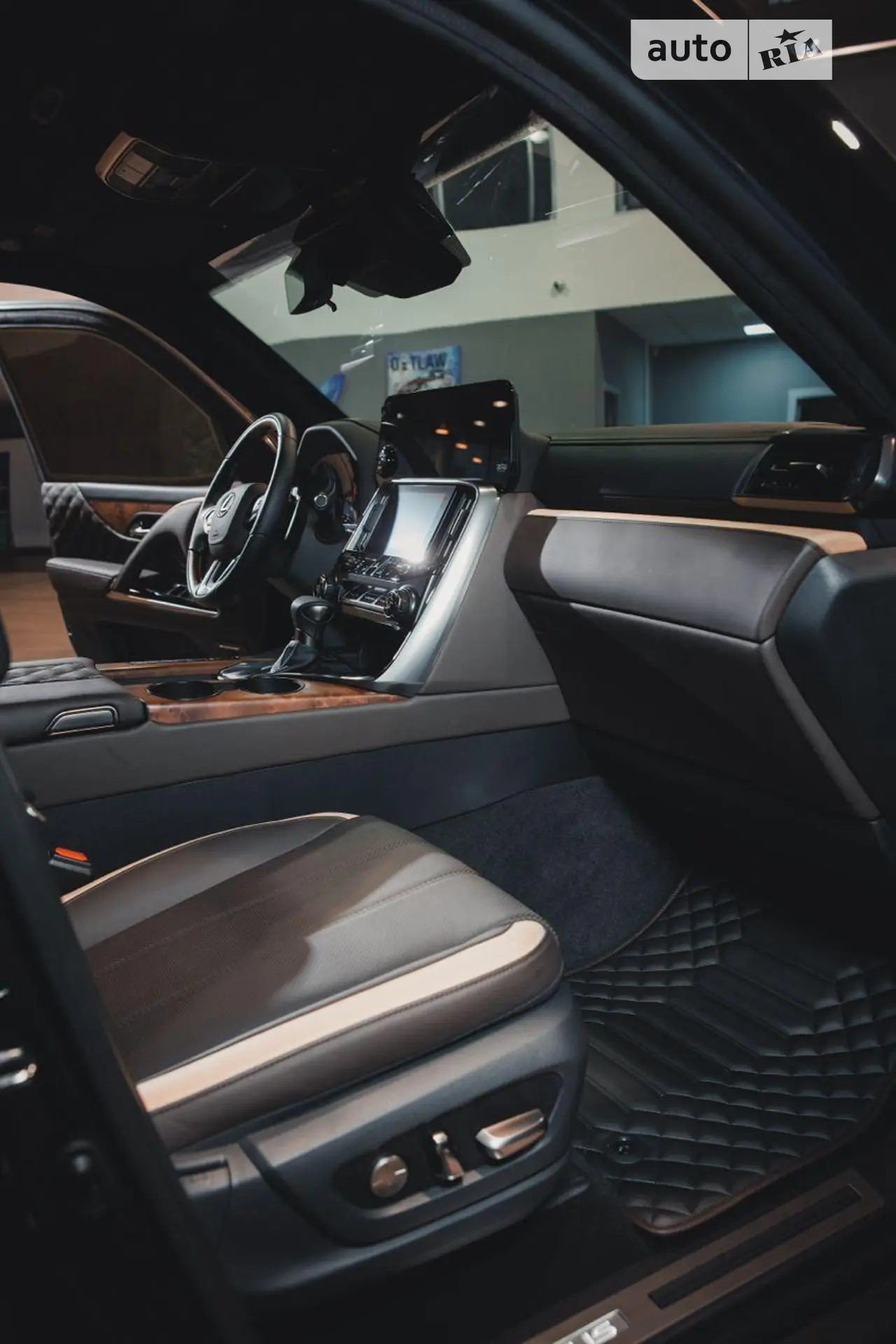 2024 Lexus LX - мініатюра 18