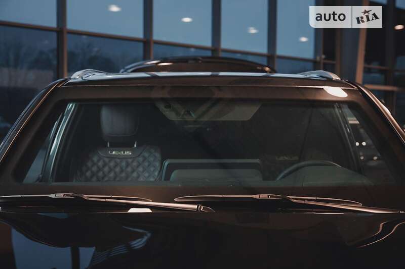 Внедорожник / Кроссовер Lexus LX 2024 в Днепре