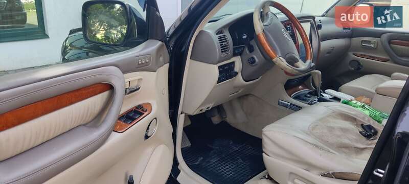 Позашляховик / Кросовер Lexus LX 2004 в Чернівцях