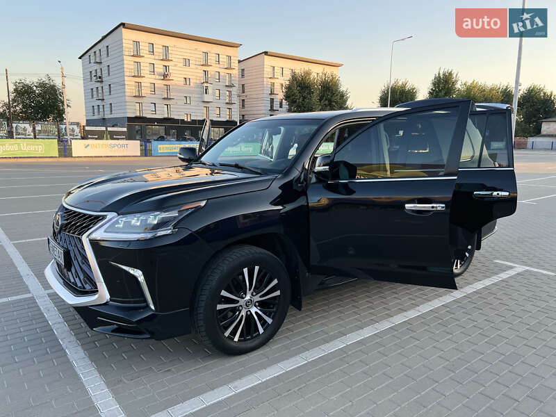 Внедорожник / Кроссовер Lexus LX 2011 в Тернополе