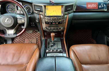 Позашляховик / Кросовер Lexus LX 2011 в Тернополі