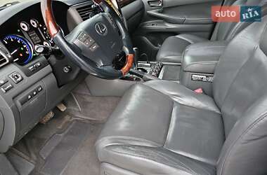 Внедорожник / Кроссовер Lexus LX 2010 в 