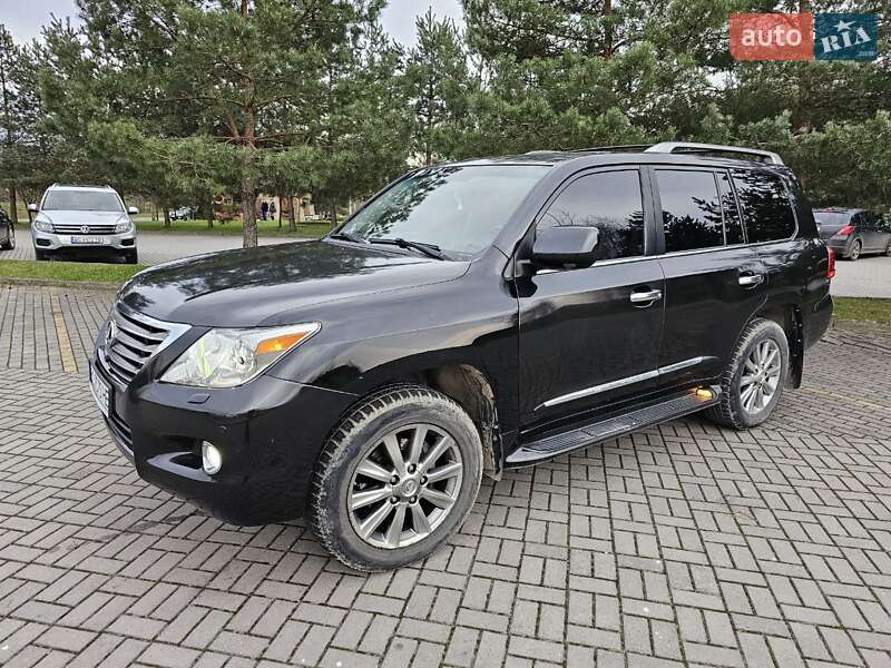 Позашляховик / Кросовер Lexus LX 2010 в Дрогобичі