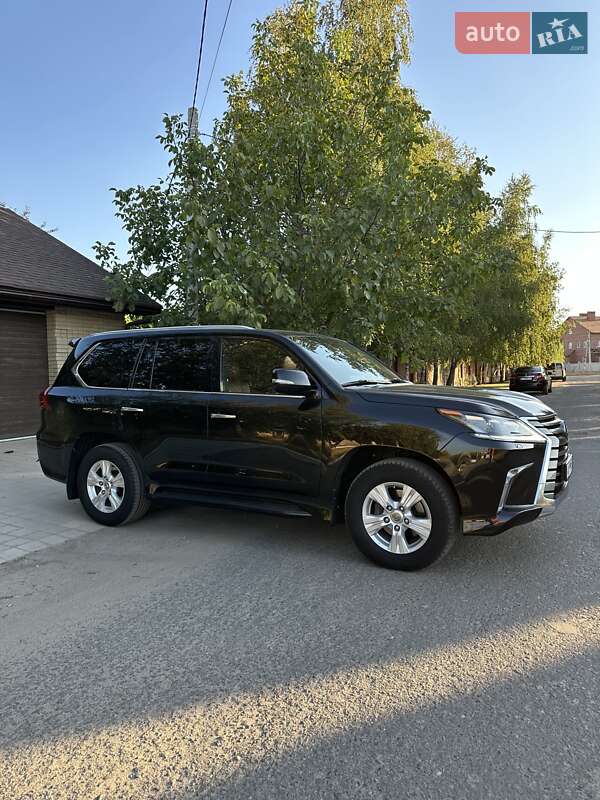 Позашляховик / Кросовер Lexus LX 2017 в Києві