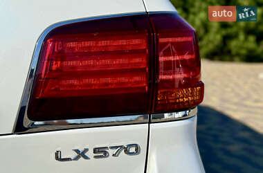 Внедорожник / Кроссовер Lexus LX 2011 в Днепре