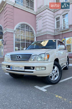 Внедорожник / Кроссовер Lexus LX 2005 в 
