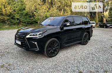 Внедорожник / Кроссовер Lexus LX 2017 в Киеве