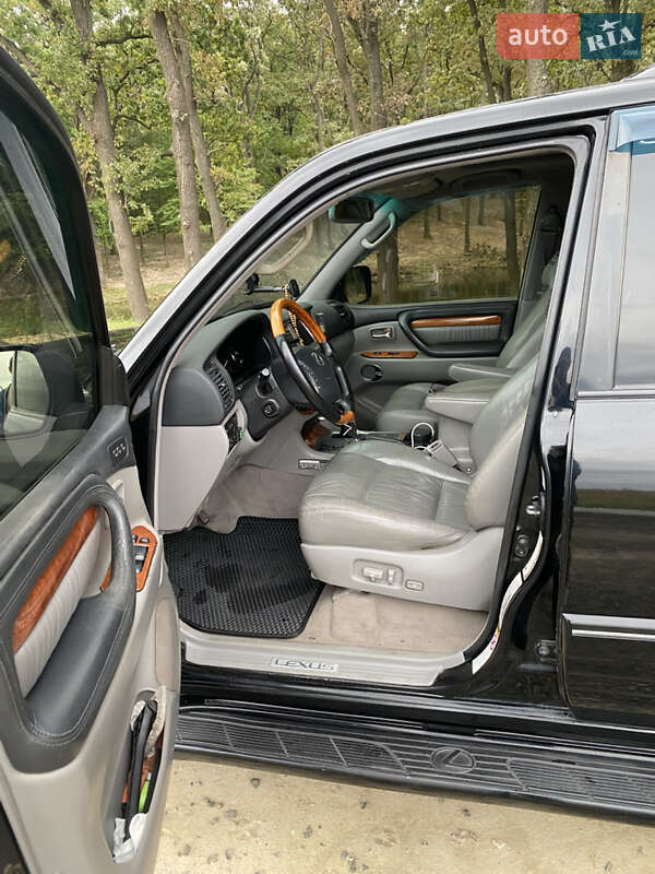 Позашляховик / Кросовер Lexus LX 2004 в Луцьку
