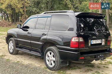 Внедорожник / Кроссовер Lexus LX 2004 в 