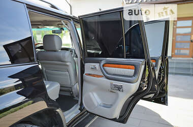 Позашляховик / Кросовер Lexus LX 2006 в 