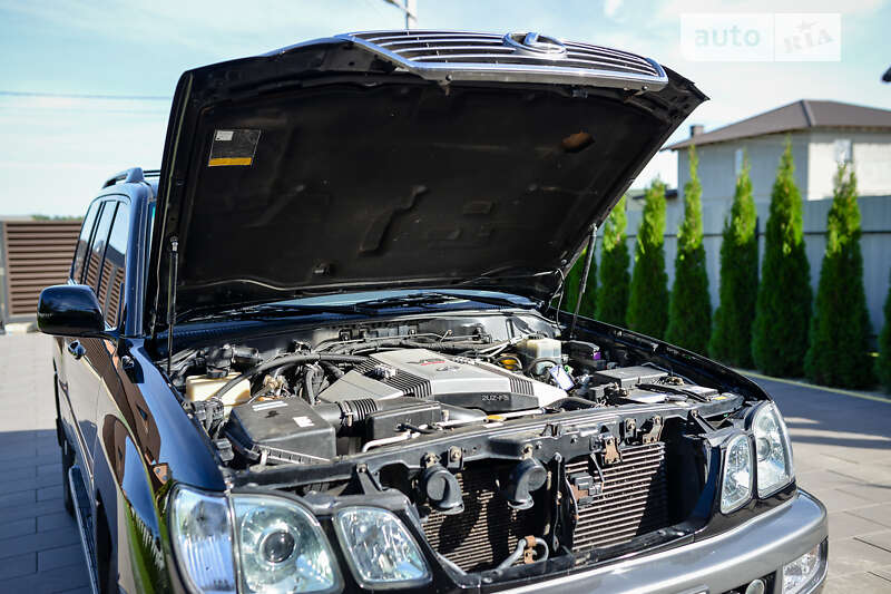 Позашляховик / Кросовер Lexus LX 2006 в Ковелі