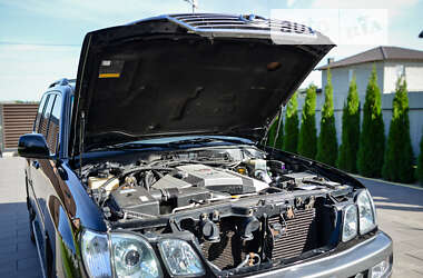 Позашляховик / Кросовер Lexus LX 2006 в 