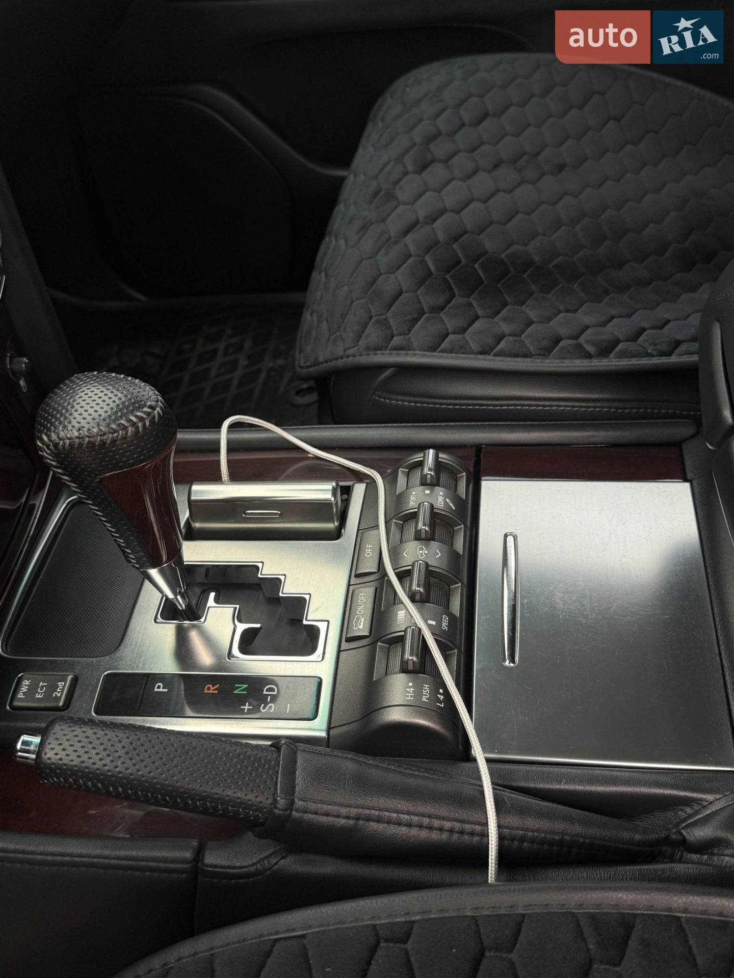 2011 Lexus LX - мініатюра 12