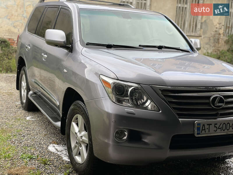 Внедорожник / Кроссовер Lexus LX 2008 в Ивано-Франковске