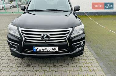Внедорожник / Кроссовер Lexus LX 2013 в 
