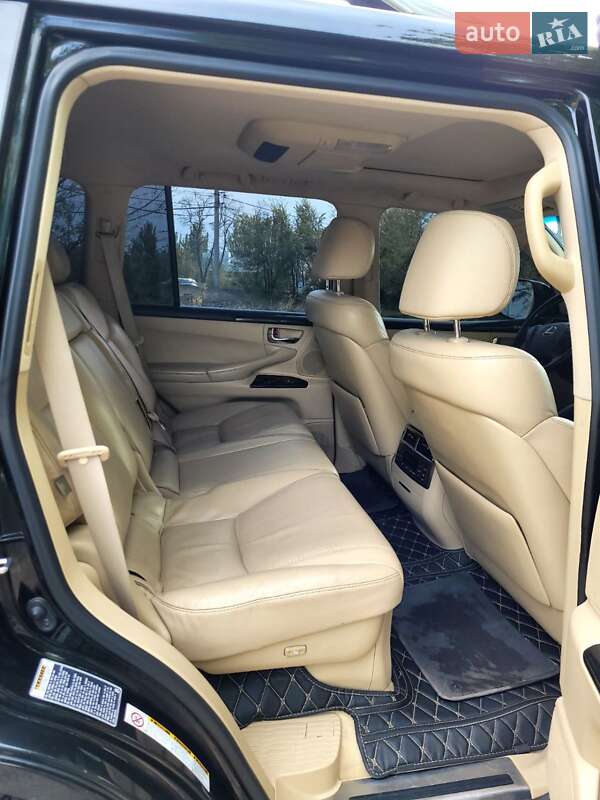 Позашляховик / Кросовер Lexus LX 2010 в Кривому Розі