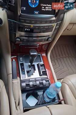 Внедорожник / Кроссовер Lexus LX 2008 в 