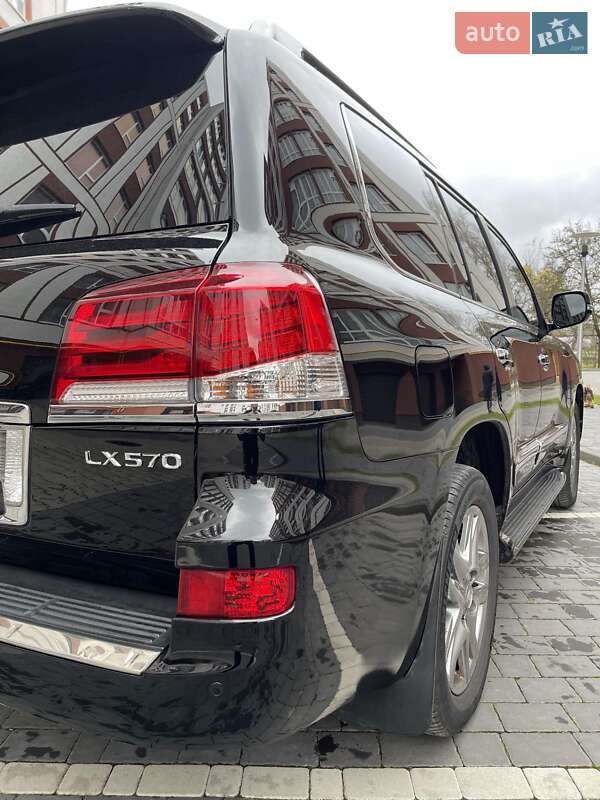 Внедорожник / Кроссовер Lexus LX 2014 в Ивано-Франковске