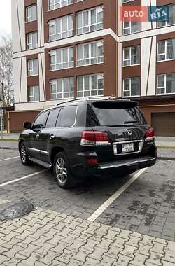 Позашляховик / Кросовер Lexus LX 2014 в 