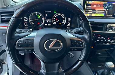 Позашляховик / Кросовер Lexus LX 2016 в 