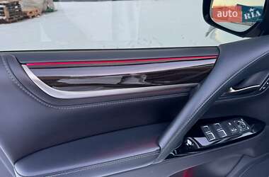 Позашляховик / Кросовер Lexus LX 2016 в 