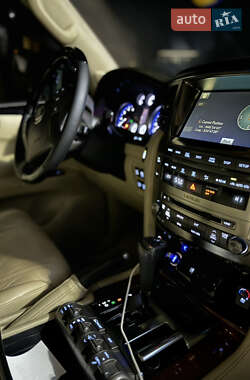 Внедорожник / Кроссовер Lexus LX 2010 в 