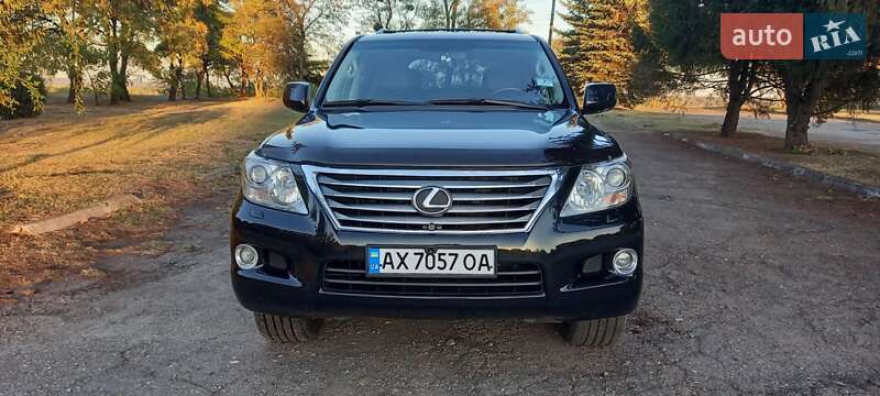 Позашляховик / Кросовер Lexus LX 2008 в Харкові