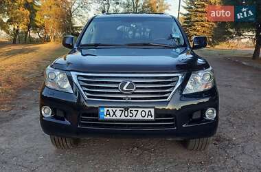 Внедорожник / Кроссовер Lexus LX 2008 в 