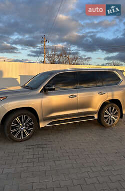 Позашляховик / Кросовер Lexus LX 2019 в 
