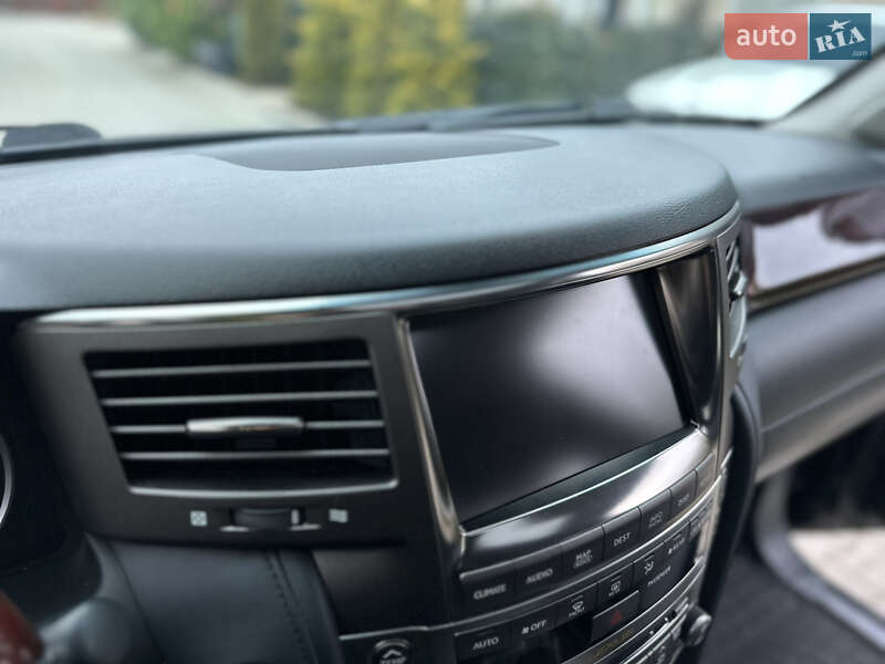 Внедорожник / Кроссовер Lexus LX 2011 в Одессе