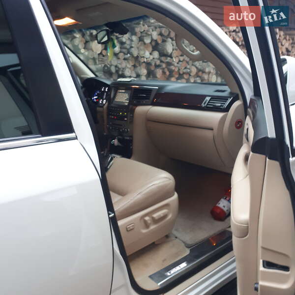 Позашляховик / Кросовер Lexus LX 2008 в Запоріжжі фото 4 Позашляховик / Кросовер Lexus LX 2008 в Запоріжжі