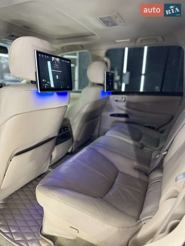 Позашляховик / Кросовер Lexus LX 2008 в Рівному
