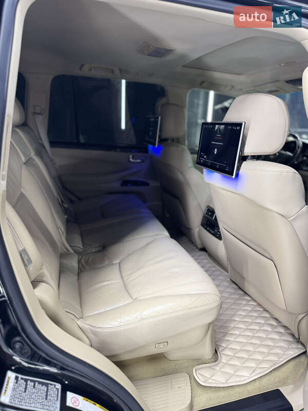 Позашляховик / Кросовер Lexus LX 2008 в Рівному