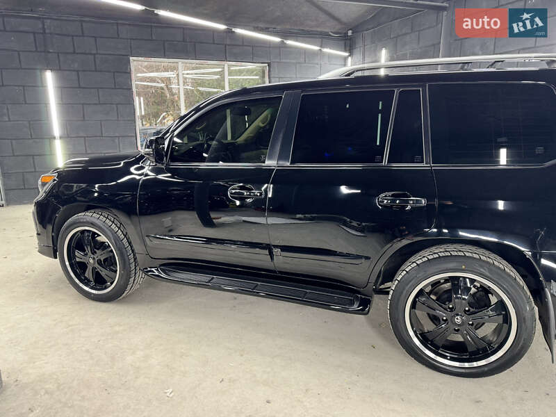 Позашляховик / Кросовер Lexus LX 2008 в Рівному