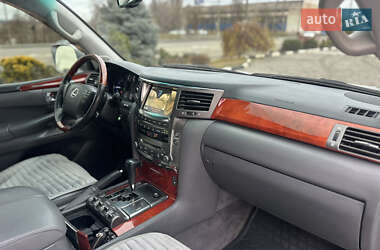 Внедорожник / Кроссовер Lexus LX 2008 в Кривом Роге