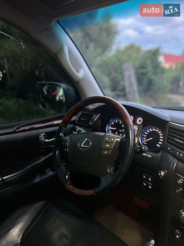 Внедорожник / Кроссовер Lexus LX 2011 в Коростышеве фото 18 Внедорожник / Кроссовер Lexus LX 2011 в Коростышеве