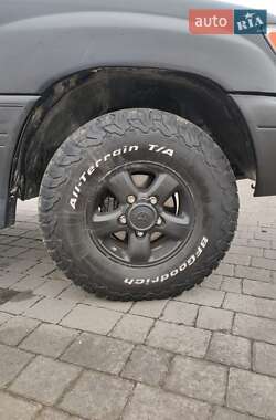 Внедорожник / Кроссовер Lexus LX 2005 в 