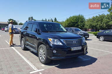 Внедорожник / Кроссовер Lexus LX 2011 в Одессе