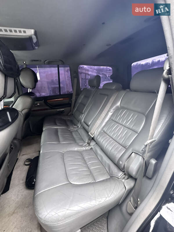 Позашляховик / Кросовер Lexus LX 2005 в Львові