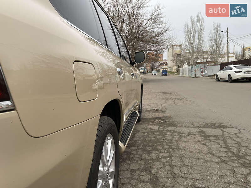 Позашляховик / Кросовер Lexus LX 2008 в Миколаєві