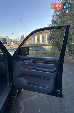 Внедорожник / Кроссовер Lexus LX 1999 в 