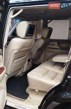 Позашляховик / Кросовер Lexus LX 2003 в 