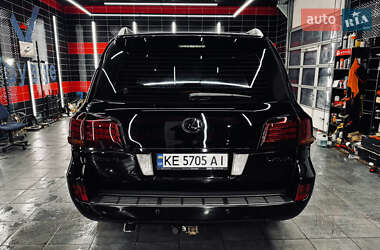 Позашляховик / Кросовер Lexus LX 2008 в 