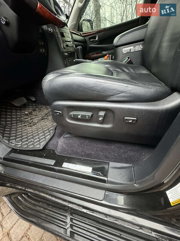 Позашляховик / Кросовер Lexus LX 2013 в Києві