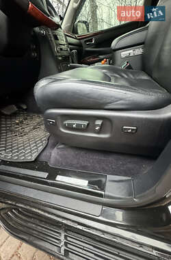Позашляховик / Кросовер Lexus LX 2013 в 