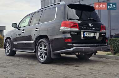 Позашляховик / Кросовер Lexus LX 2010 в Рівному