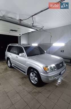 Внедорожник / Кроссовер Lexus LX 2005 в 